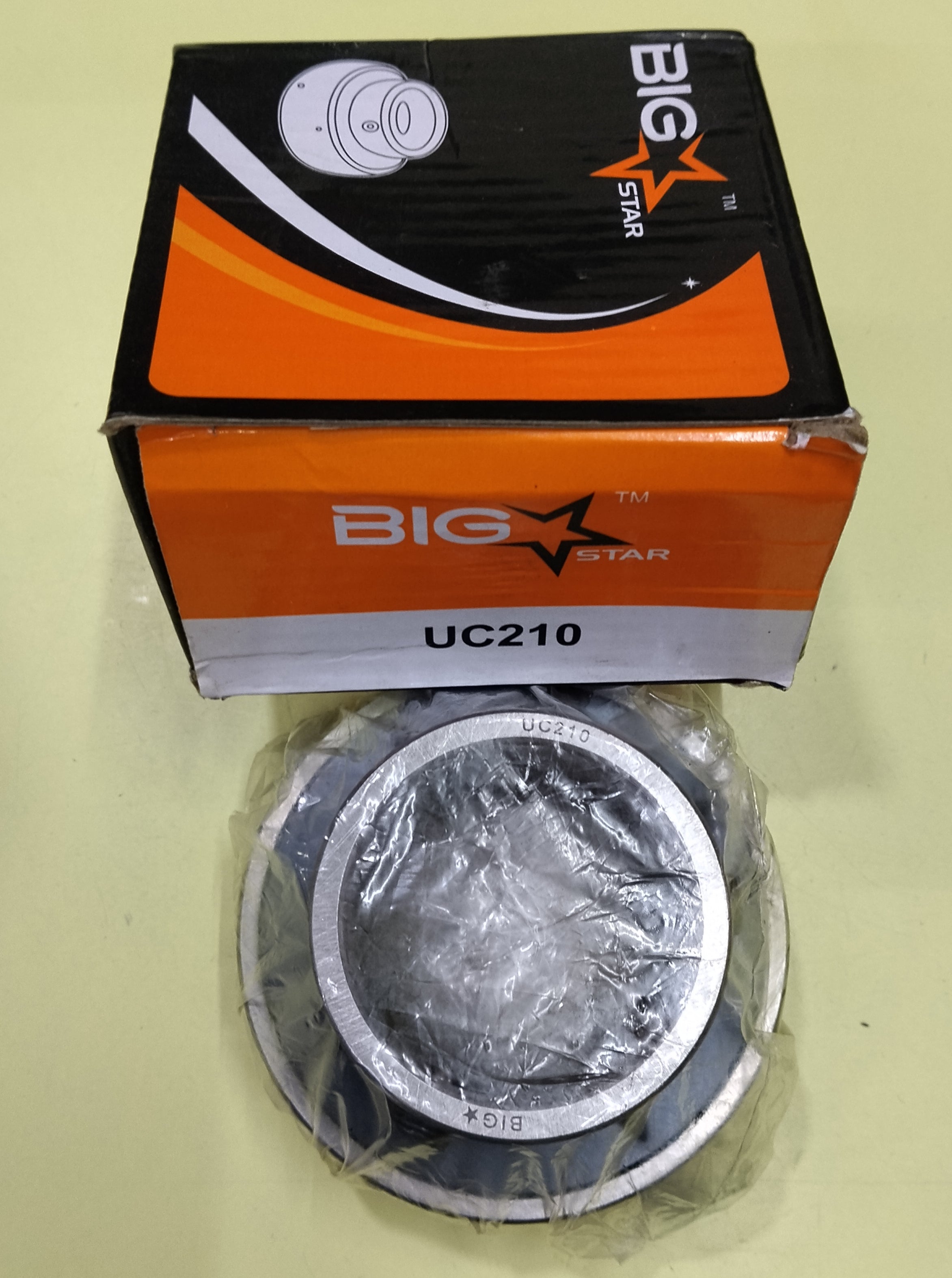 UC 210 BEARINGS