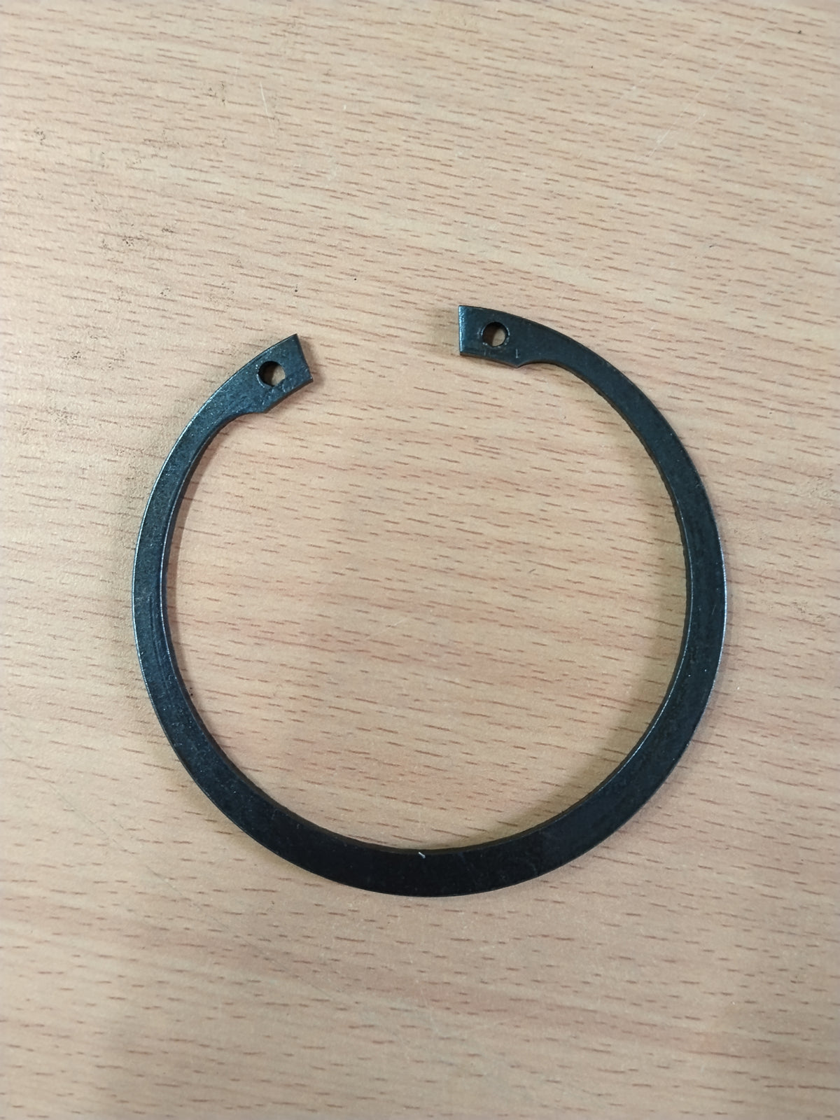 Industrial Internal & External Circlips (Retaining Rings) – DIN 471 / DIN 472 / DIN 6799